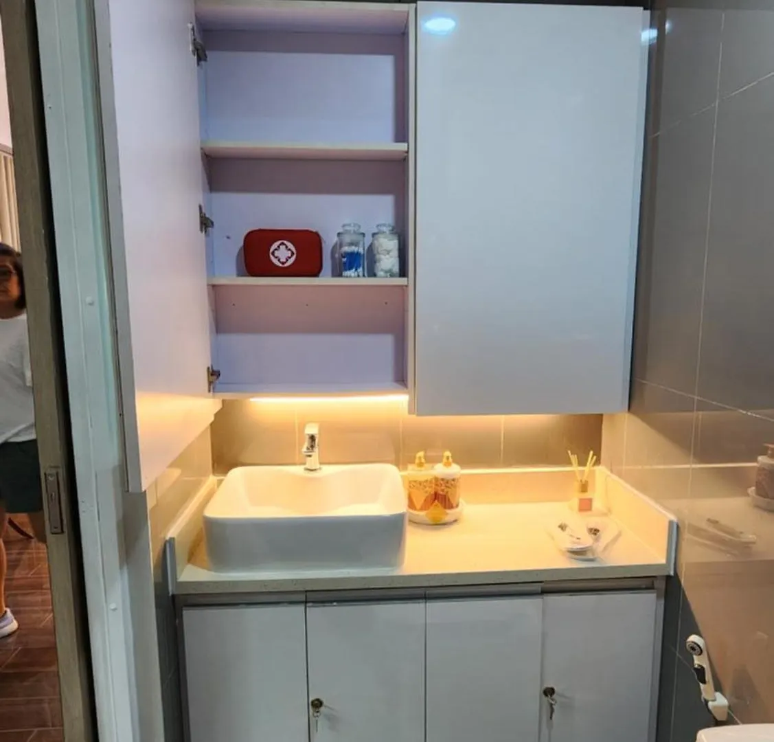 Air Residence Fantasy Sophisticated Chic Family Living 300 Mbps Fast Manila Philippines
