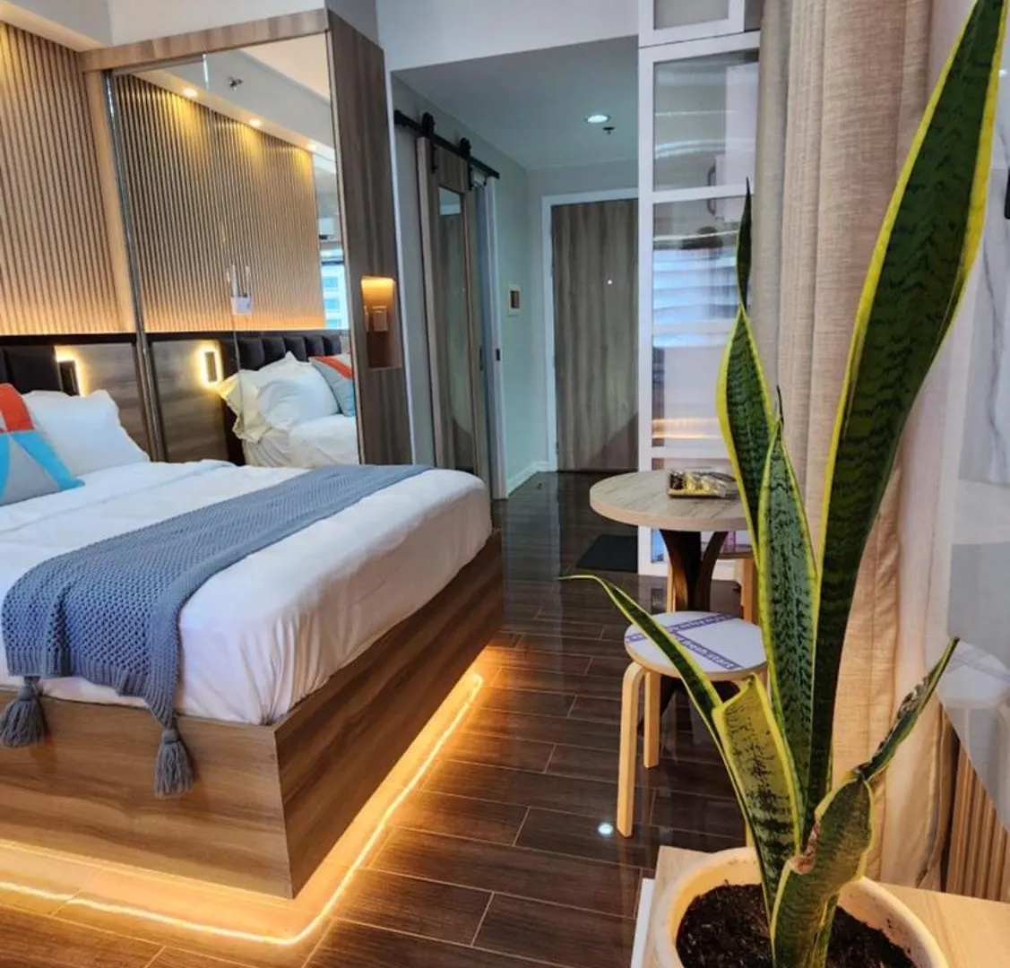 Apartment Air Residence Fantasy Sophisticated Chic Family Living 300 Mbps Fast Manila