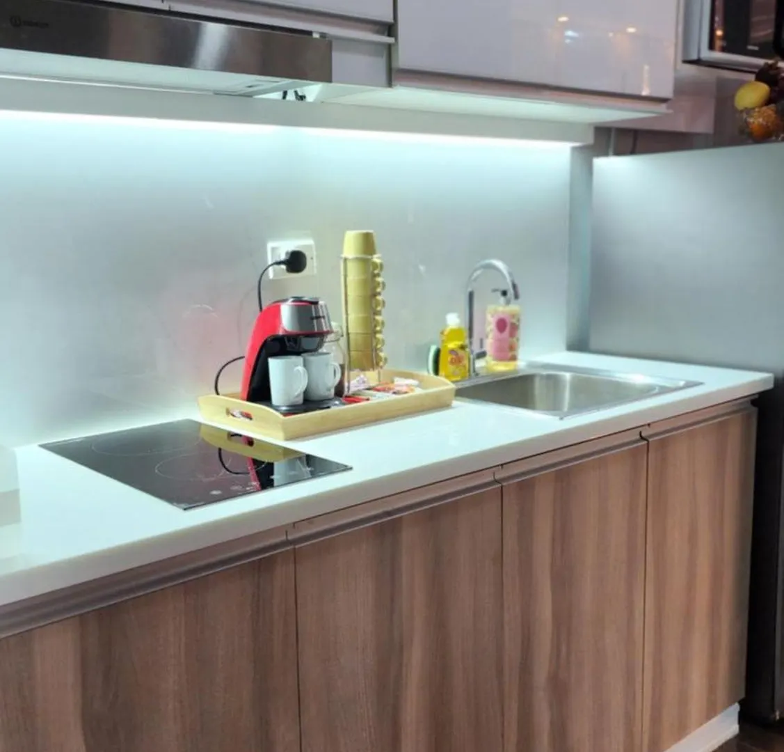 Air Residence Fantasy Sophisticated Chic Family Living 300 Mbps Fast Manila Apartment