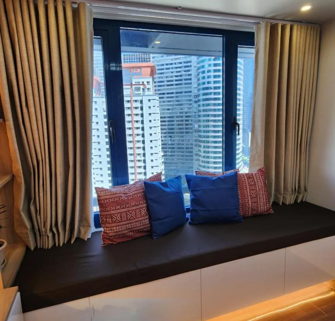 Air Residence Fantasy Sophisticated Chic Family Living 300 Mbps Fast Manila Philippines